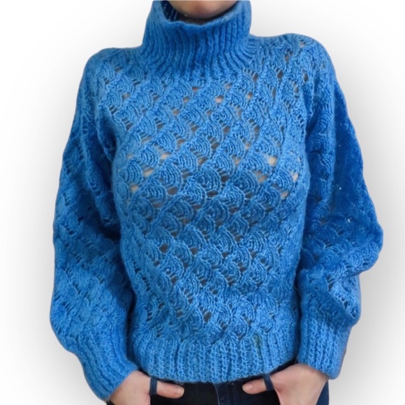 Vintage 💙 HAND KNIT Sweater - Picture 1 of 3